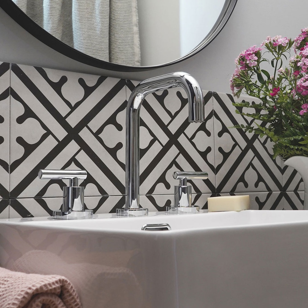 Grifería de Lavatorio Peirano Línea Mallorca Cierre Cerámico 60-131